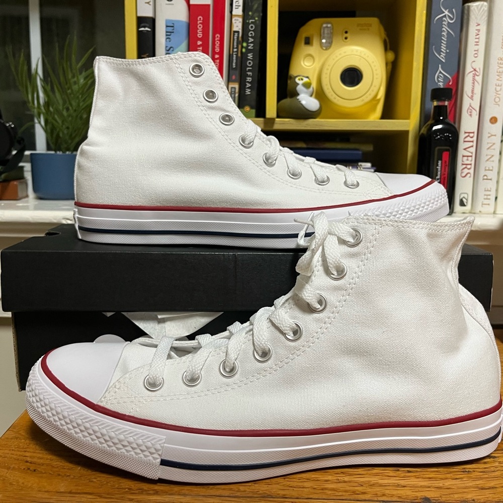CONVERSE NWT